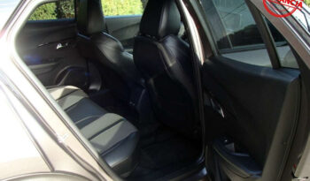 Peugeot 2008 PureTech 130 EAT8 GT full
