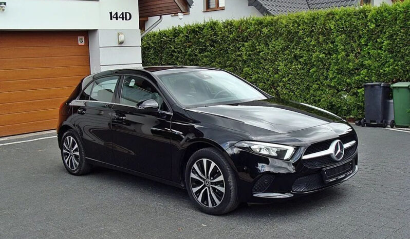 Mercedes-Benz Klasa A 250 e PHEV Progressive 8G-DCT full