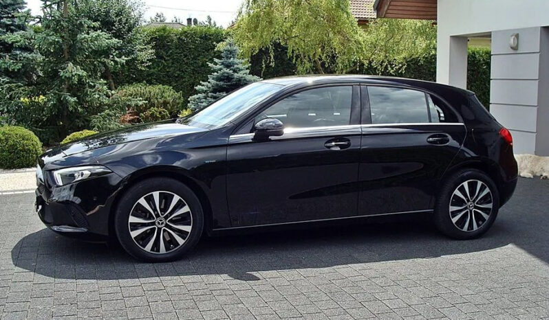 Mercedes-Benz Klasa A 250 e PHEV Progressive 8G-DCT full