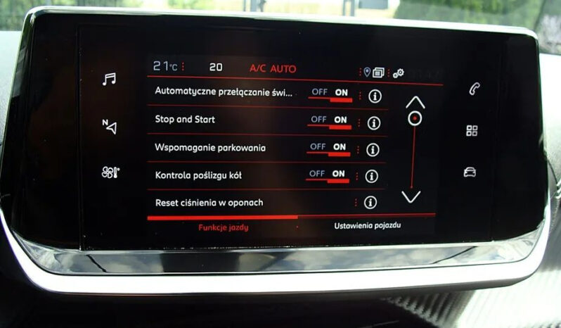 Peugeot 2008 PureTech 130 EAT8 GT full